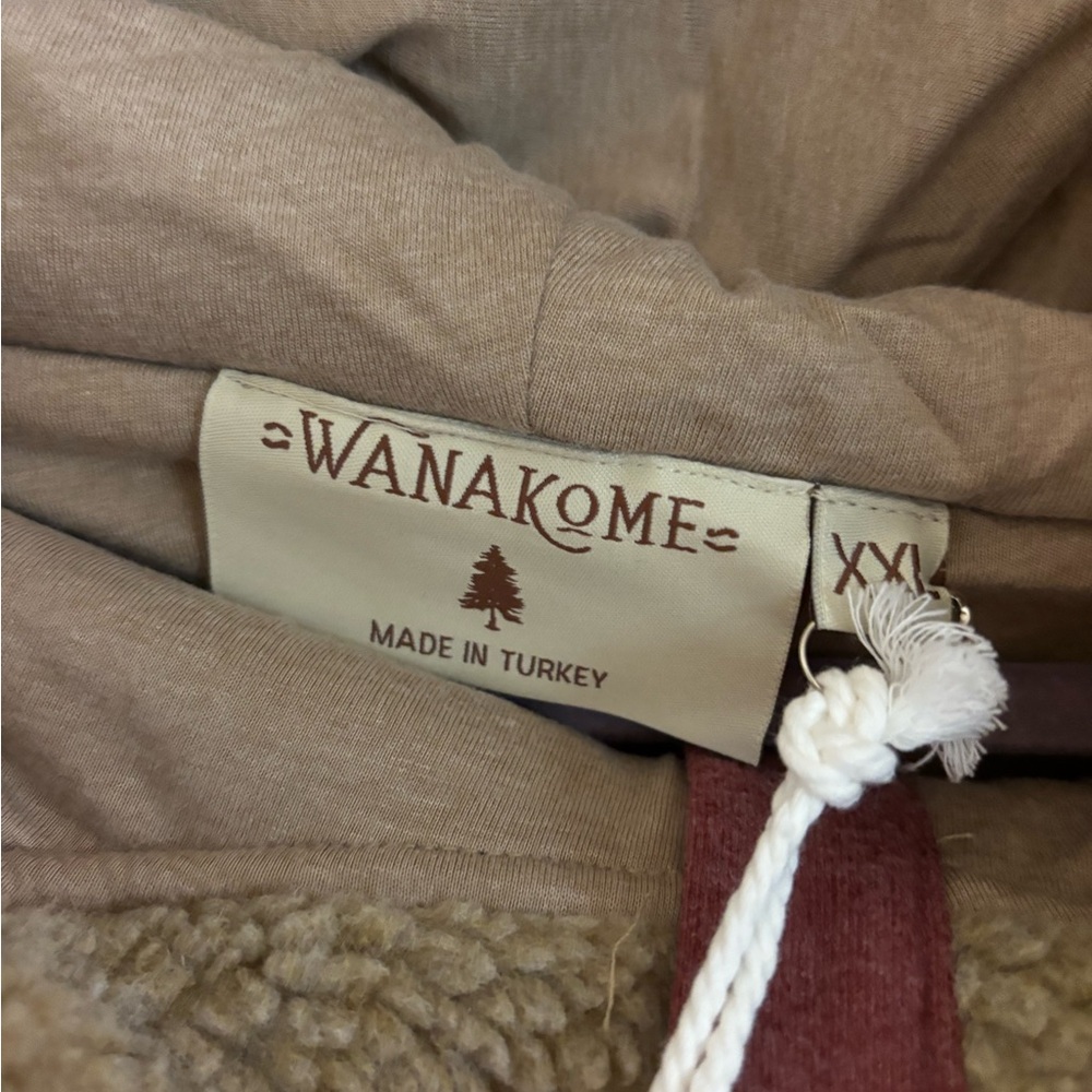 NWT Wanakome Women’s XXL Tan and Brown Fleece Hoodie Teddy Sweatshirt - Picture 3 of 9